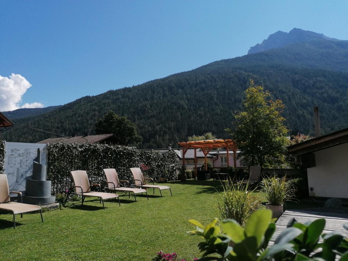 Adler Hotel-Pension Fulpmes Εξωτερικό φωτογραφία