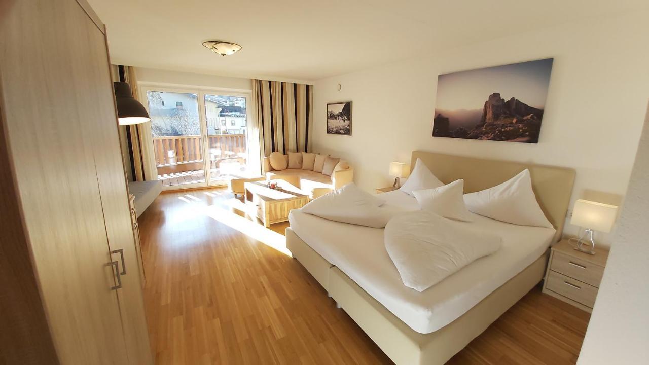 Adler Hotel-Pension Fulpmes Εξωτερικό φωτογραφία