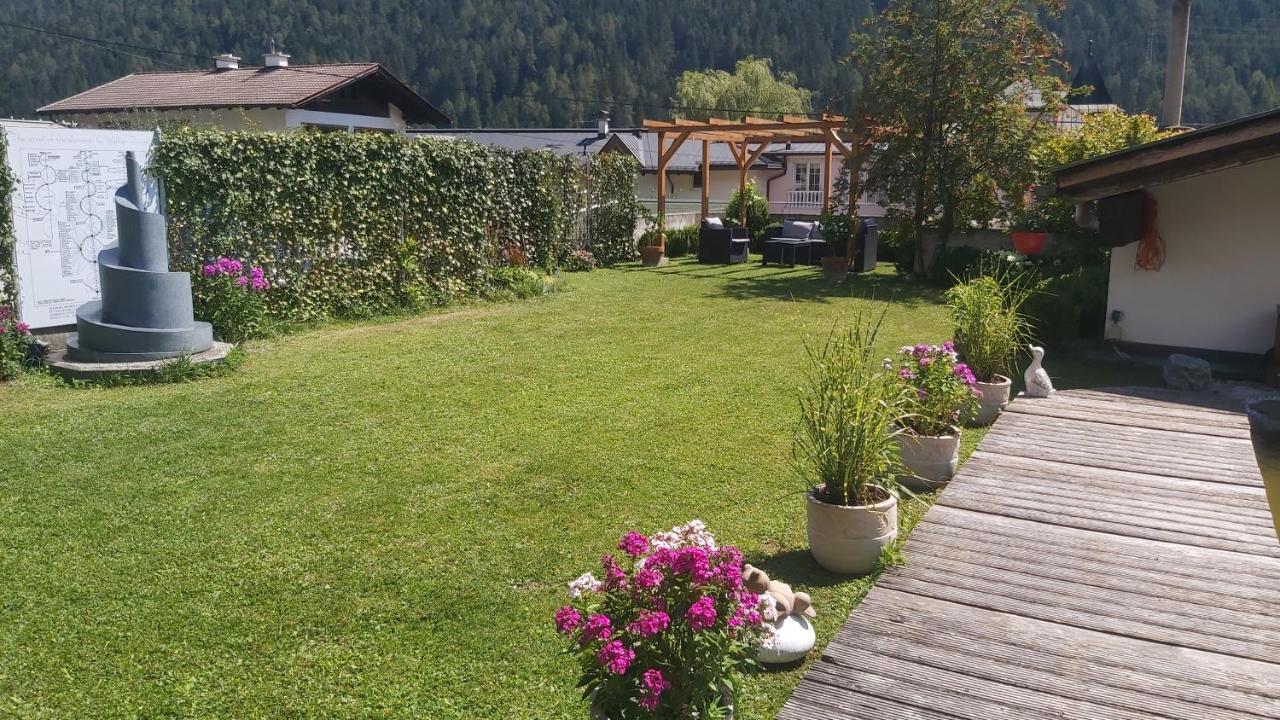 Adler Hotel-Pension Fulpmes Εξωτερικό φωτογραφία