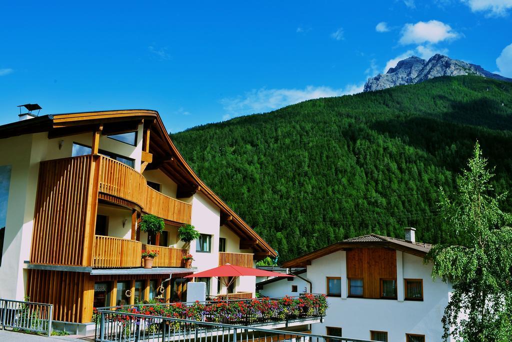 Adler Hotel-Pension Fulpmes Εξωτερικό φωτογραφία